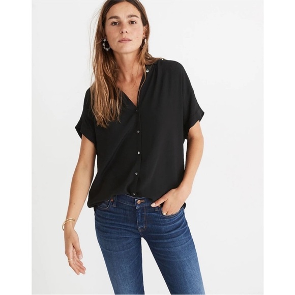 Madewell Tops - Madewell black Drapey Central shirt, size S